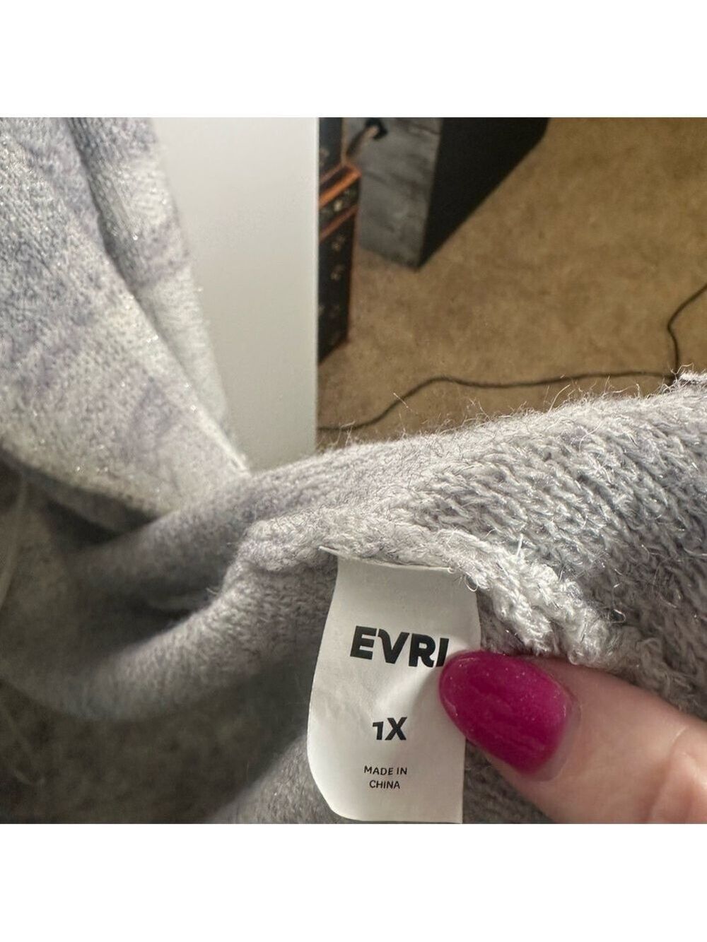 EVRI Women's Light Gray Plaid Sweater 1X - Picture 5 of 6